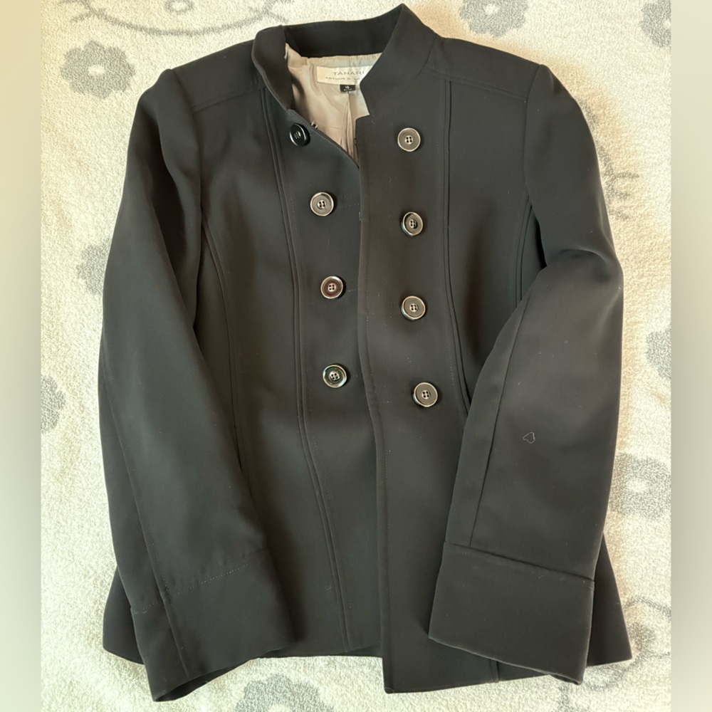 Tahari women’s coat